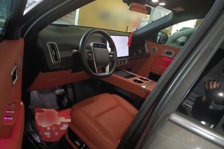 Used Li Auto L8 2023 Pro Model
