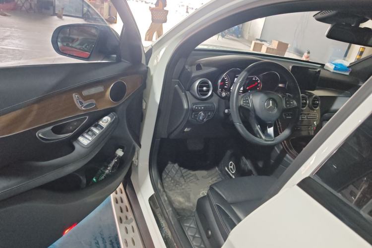 Used Mercedes-Benz GLC Coupe 2017 GLC 260 4MATIC Coupe SUV
