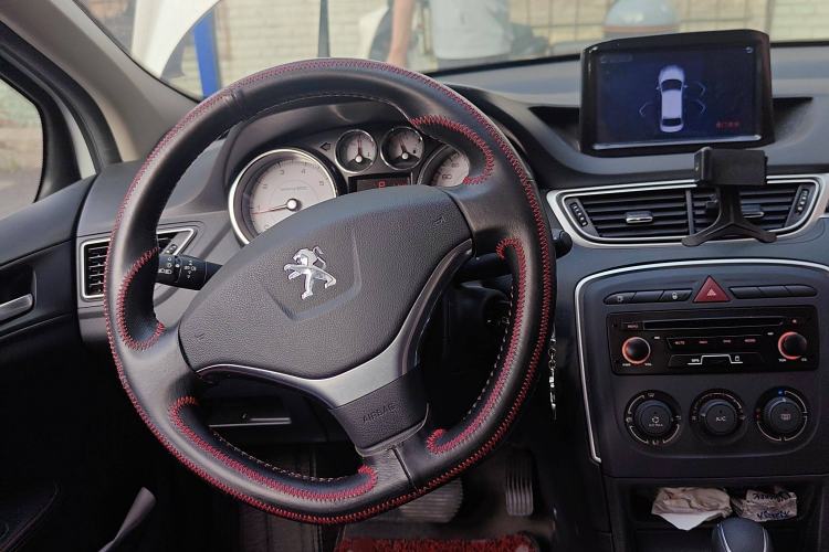 Used Peugeot 308 2014 Enjoy Edition Classic 1.6L Automatic Premium Model Steering Wheel