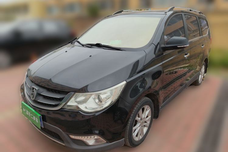 Used Baojun 730 2014 1.5L manual Comfort version 7 seats