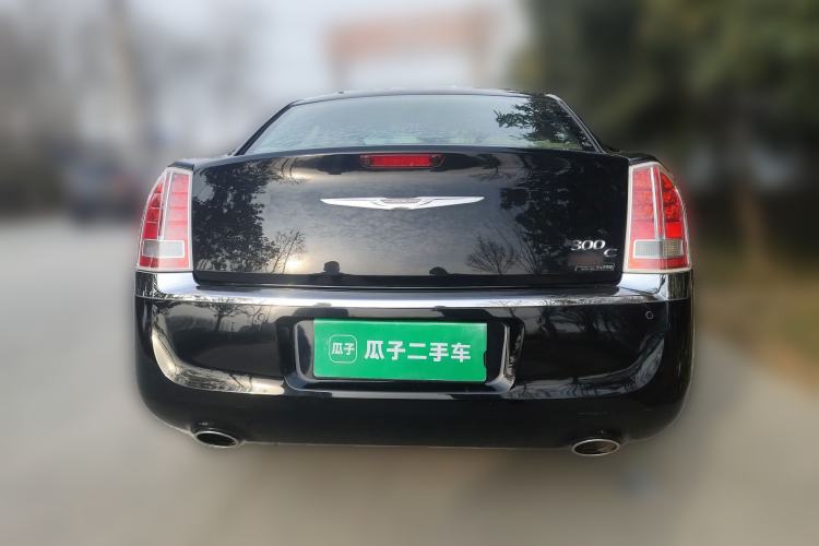 Used Chrysler 300C 2013 3.6L Luxury Edition