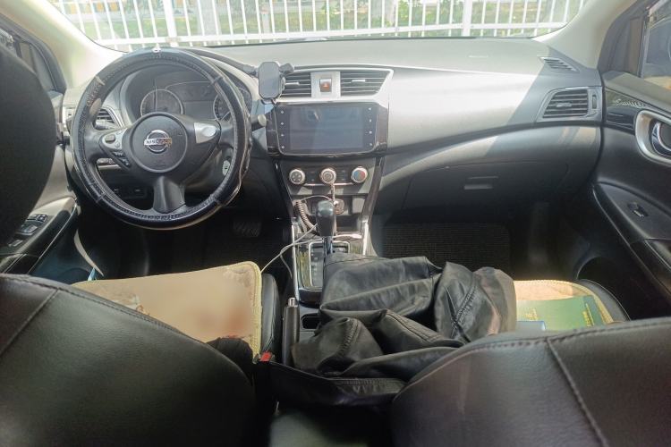 Used Nissan Sylphy 2019 Classic 1.6XL CVT Luxury Edition Center Console