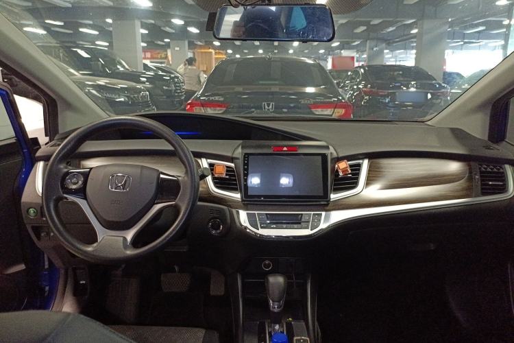 Used Honda Jade 2017 1.8L automatic Comfort version 5 seats