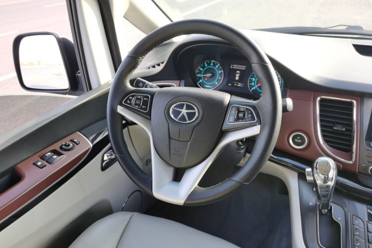 Used JAC Refine M5 2017 2.0T Gasoline Dual-Clutch Executive Version