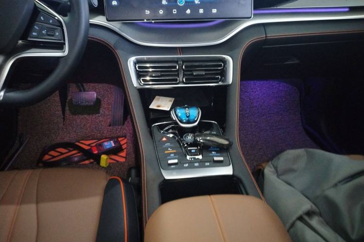 Used BYD Song PLUS New Energy 2021 DM-i 100KM Four-Wheel Drive Flagship PLUS