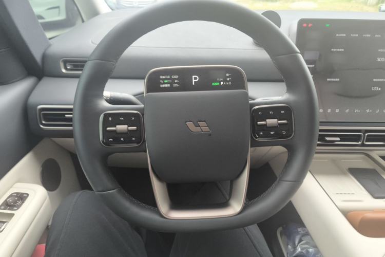 Used Li Auto MEGA 2025 Home Family Special Edition Steering Wheel