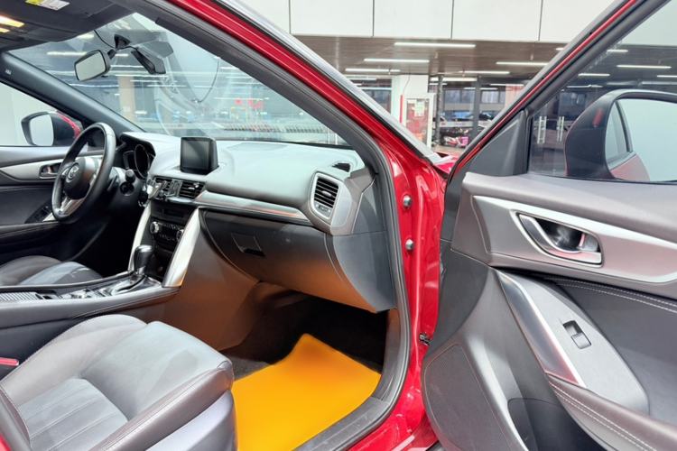 Used Mazda CX-4 2016 2.5L Automatic 4x4 Sky Blue Passion Edition
