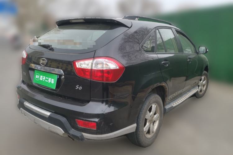 Used BYD S6 2013 Platinum Edition 2.0L Manual Elite Model
