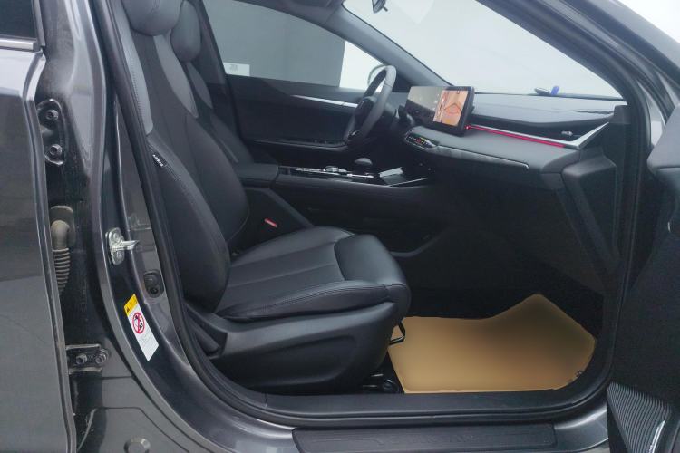 Used Changan Ruicheng PLUS 2023 1.5T DCT Prestige Edition
