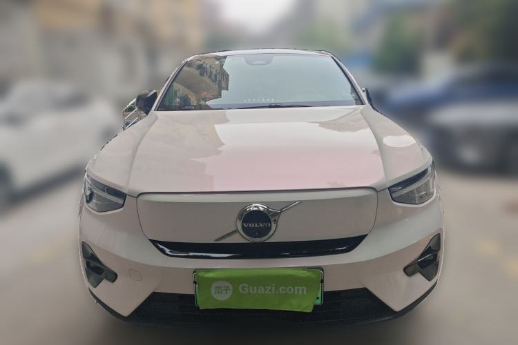 Used Volvo C40 2022 Long-Range PRO Version Front