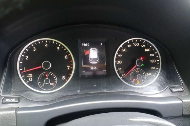 Used Volkswagen Tiguan L 2015 1.8TSI Automatic All-Wheel-Drive Luxury Model
