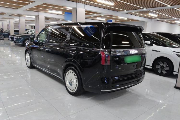 Used Zeekr 009 2024 GAC Trumpchi
