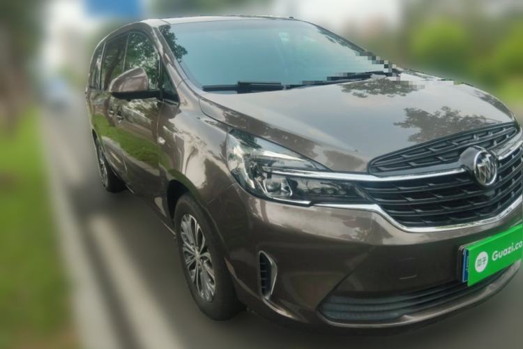 Used Buick GL8 2020 Land Cruiser Executive Class 652T Comfort Model Front Right 45 Deg