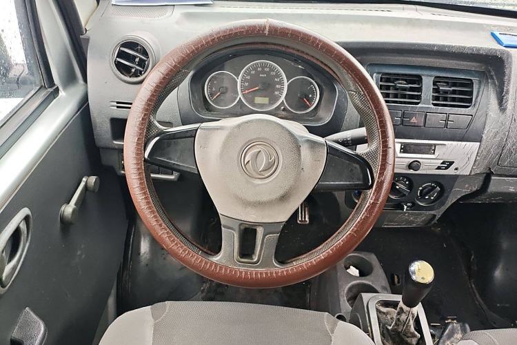 Used Dongfeng Xiaokang K07S 2015 1.2L Practical Version DK12-05 Steering Wheel