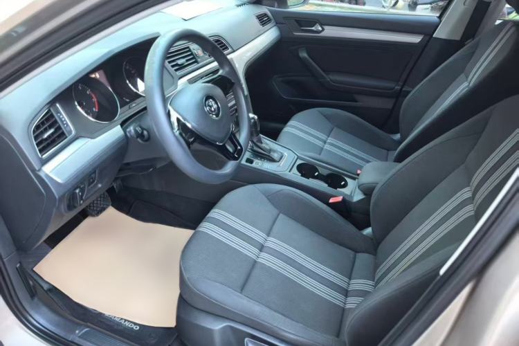 Used Volkswagen Lamando 2017 230TSI DSG Fashion Edition
