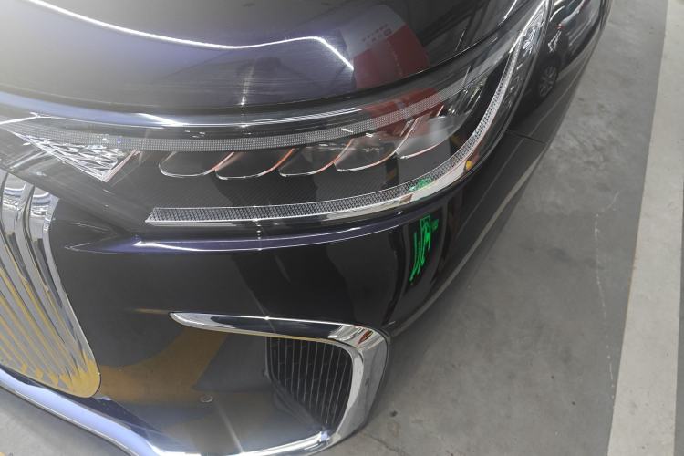 Used VOYAH Dream 2025 PHEV Four-Wheel-Drive Flagship Kunpeng Edition
