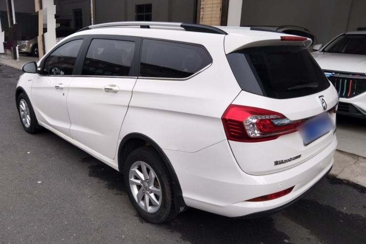 Used Baojun 310W 2017 1.5L Manual Fashion Model China V
