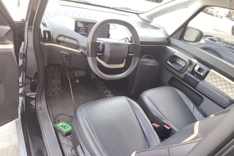 Used Baojun KiWi EV 2021 Artist Model Lithium Iron Phosphate