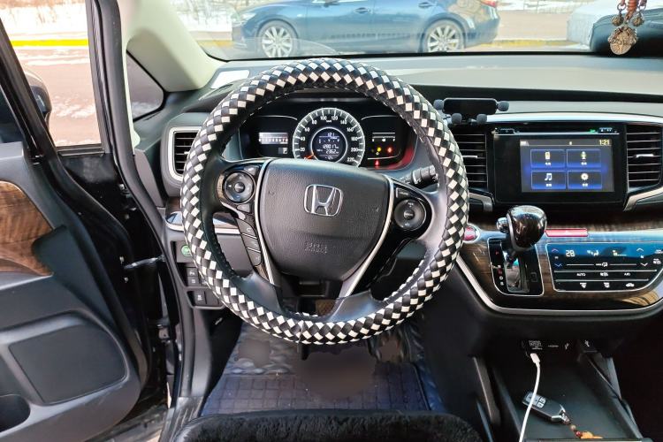 Used Honda Odyssey 2015 2.4L Smart Edition
