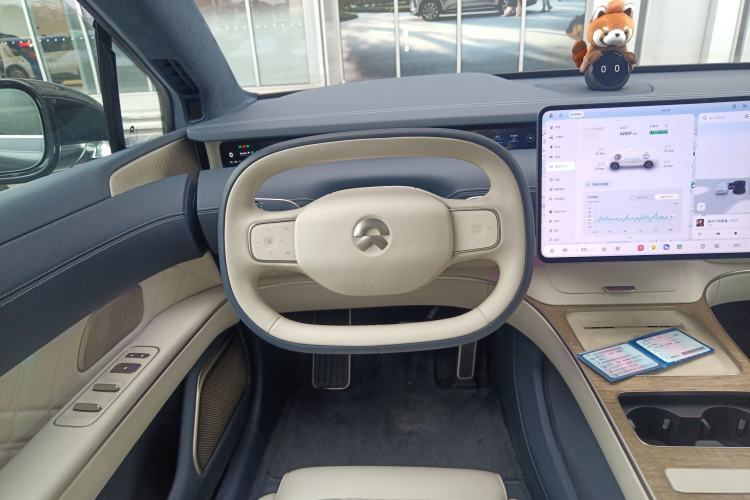 Used Nio ET9 2025 100kWh Signature Edition
