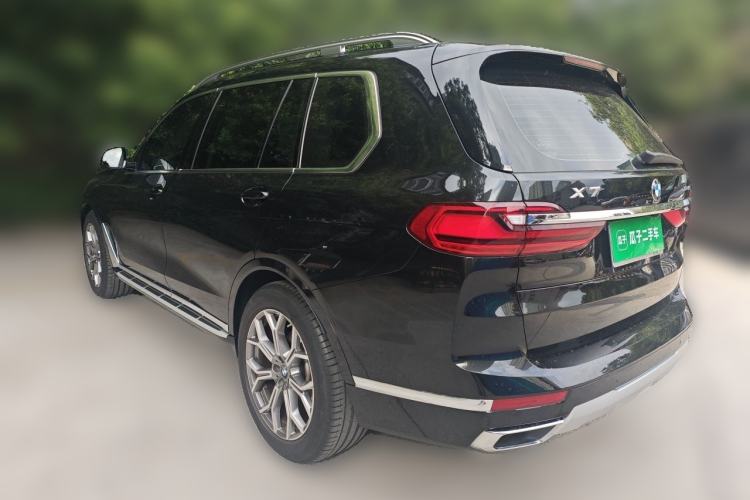 Used BMW X7 2022 xDrive40i Luxury Package with Leading Features
