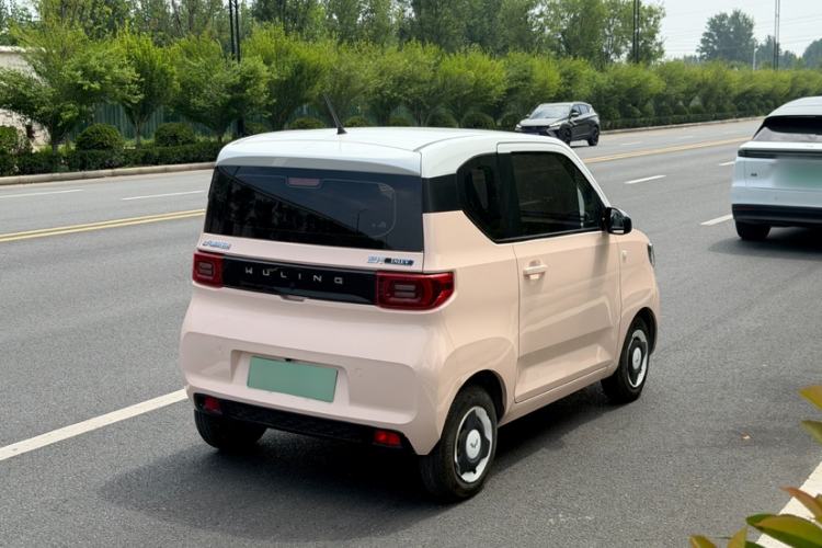 Used Wuling Hongguang MINIEV 2021 Macaron Premium Model – Lithium Iron Phosphate