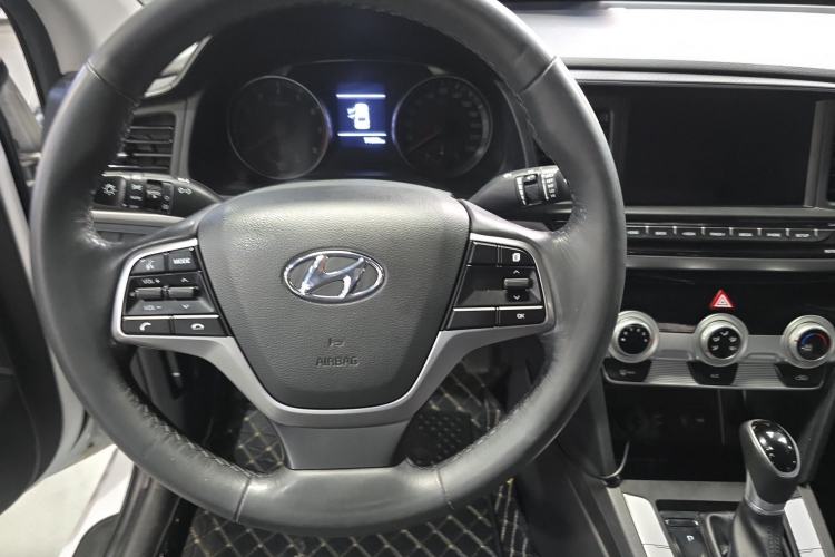Used Hyundai Elantra (6th Generation / Lingdong) 2020 1.5L CVT Smart & Stylish – Elite Version Steering Wheel