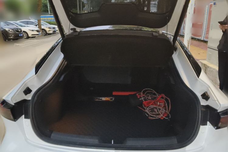 Used CHANGAN UNI-V 2023 1.5T Prestige Model Trunk