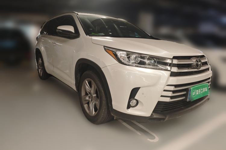 Used Toyota Highlander 2021 2.0T Four-Wheel Drive Luxury Edition 7 Seats Front Right 45 Deg