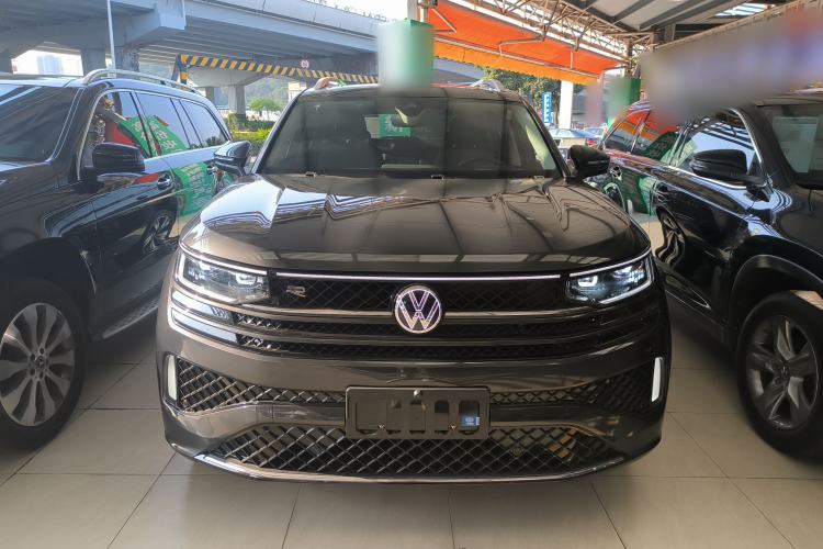 Used Volkswagen Tavendor 2024 Facelifted 380TSI All-Wheel Drive R-Line Cruise Premium Edition
