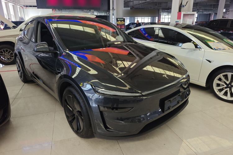 Used Tesla Model Y 2025 Rear-Wheel-Drive Version
