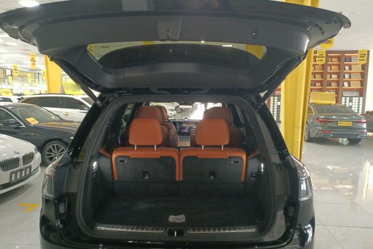 Used Hima AITO M9 2025 Extended-Range Max Version 52 kWh 6-Seater Edition Trunk