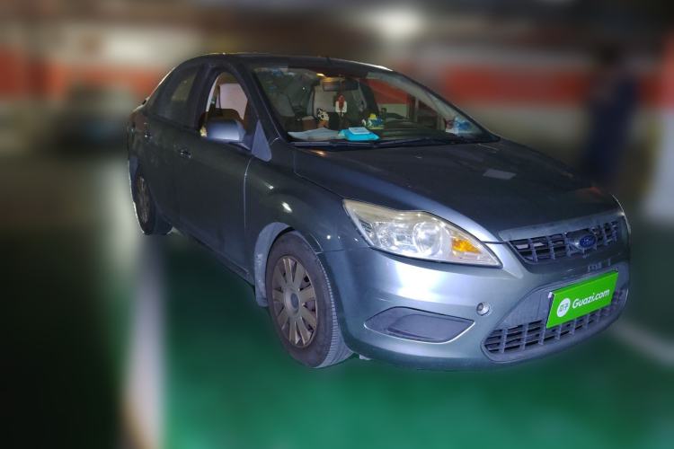 Used Ford Focus 2012 Sedan Classic 1.8L Manual Base Model