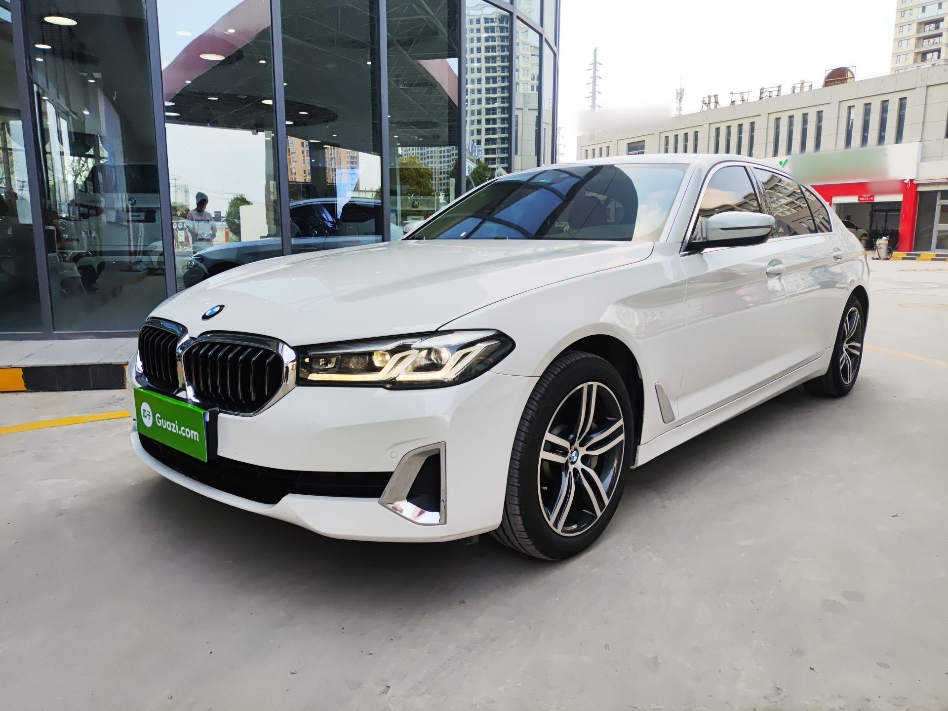 Parte inferior delantera