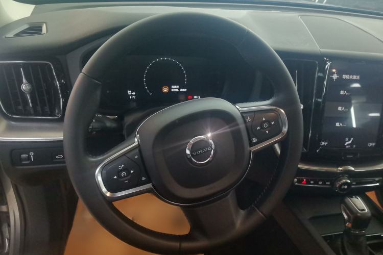 Used Volvo XC60 2020 T5 4x4 Zhiyi Luxury Edition