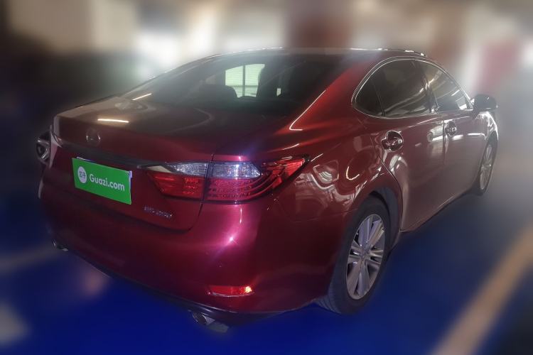 Used Lexus ES 2013 250 Elite Edition Rear Right 45 Deg