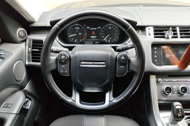 Used Land Rover Range Sport 2016 3.0 SDV6 HSE Dynamic Steering Wheel