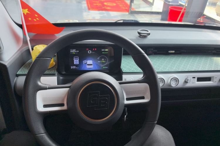 Used Wuling Hongguang MINIEV 2022 GAMEBOY 200km Gaming Edition with Lithium Iron Phosphate Center Console