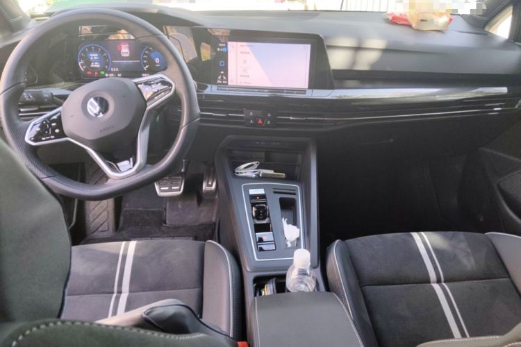 Used Volkswagen Golf 2023 280TSI DSG R-Line Lite Center Console