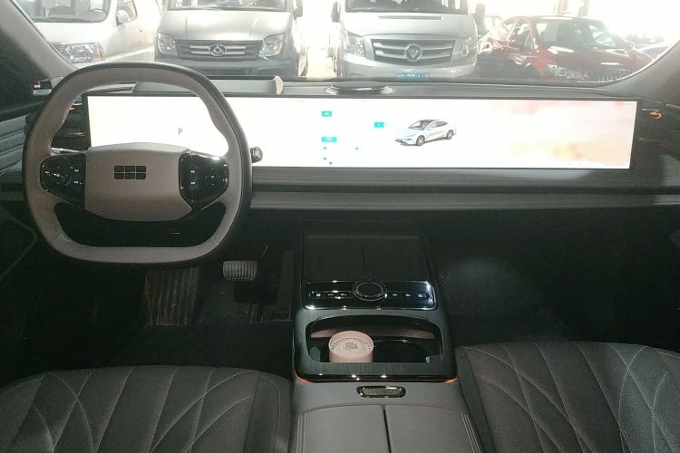 Used Geely Galaxy E8 2025 700 km Long-Range Intelligent Driving Version
