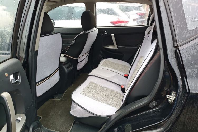 Used Geely Auto GX7 2015 Classic Edition 1.8L Manual Elite Model China V Standard
