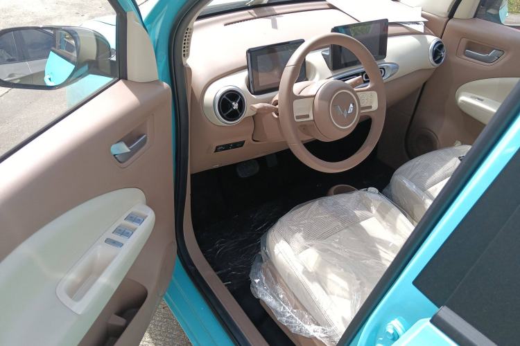 Used Wuling Hongguang MINIEV 2025 Four-Door Version Premium Edition