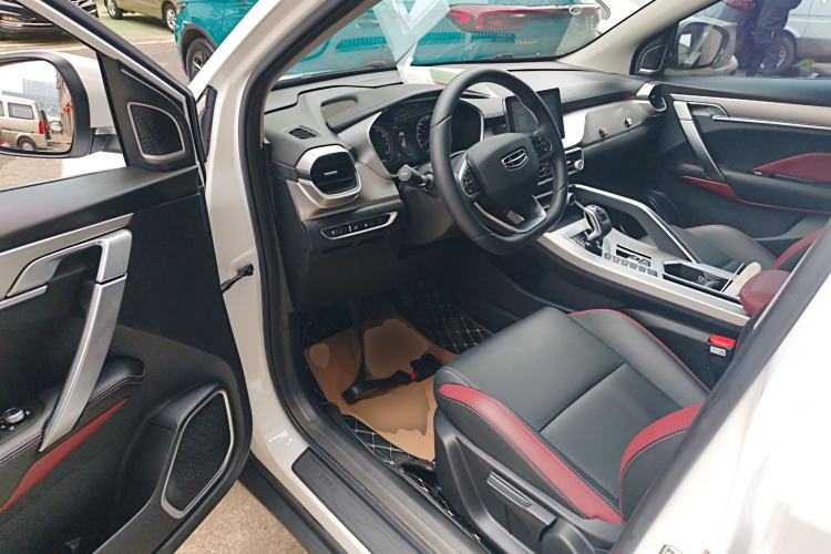 Used Geely Auto Coolray 2020 Facelift 240T DCT Hunter
