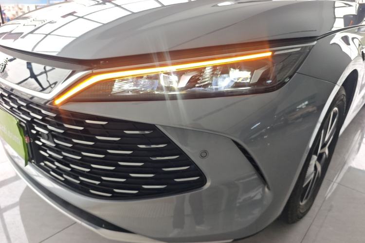 Used BYD Qin L 2025 DM-i Smart Drive 120KM Superior Model