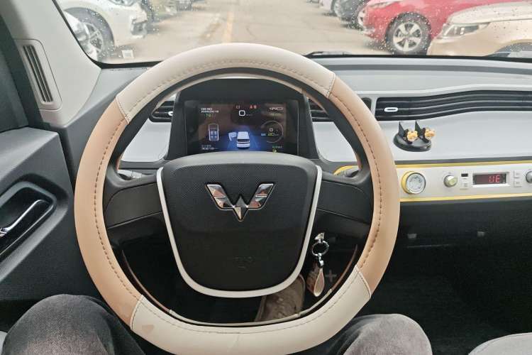 Used Wuling Hongguang MINIEV 2021 Macaron Premium Model – Lithium Iron Phosphate
