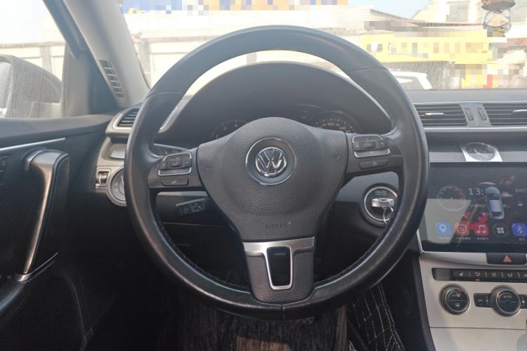 Used Volkswagen Magotan 2013 1.8TSI Premier Model Steering Wheel
