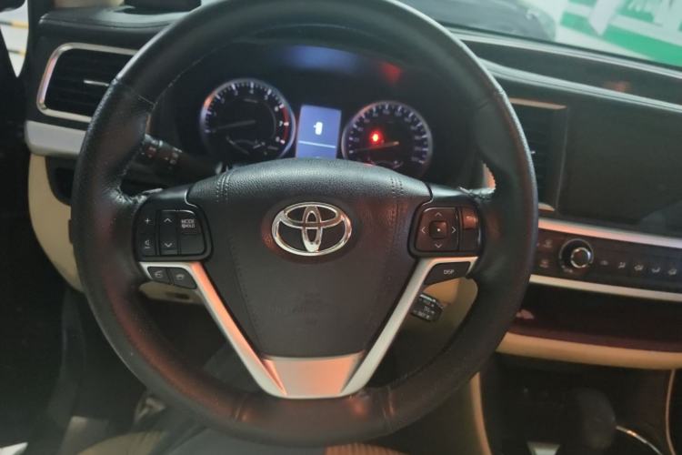 Used Toyota Highlander 2017 2.0T Four-Wheel Drive Elite Edition 7-Seater