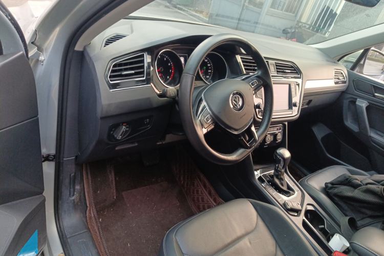 Used Volkswagen Tiguan L 2018 330TSI Automatic Two-Wheel Drive Luxury Edition