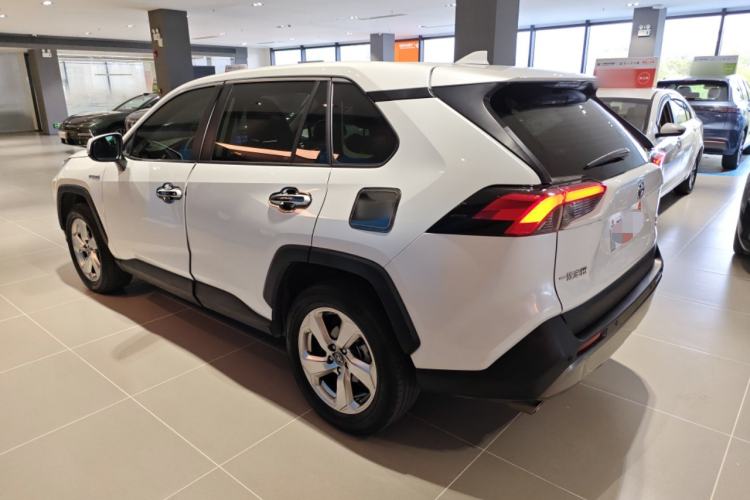 Used Toyota RAV4 2021 Dual-Engine 2.5L E-CVT Two-Wheel Drive Elite Edition Exterior 2