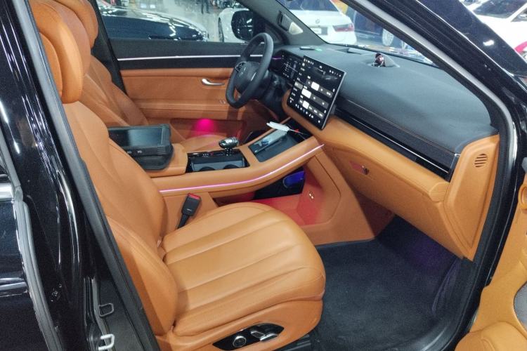 Used Hima AITO M7 2024 1.5T Intelligent Driving 4WD Ultra Version 6 Seats Right Front Seat